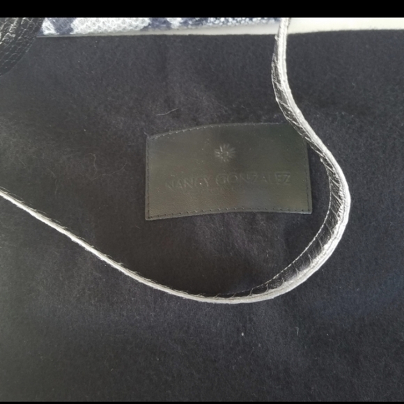 Nancy Gonzalez tote - Picture 5 of 11